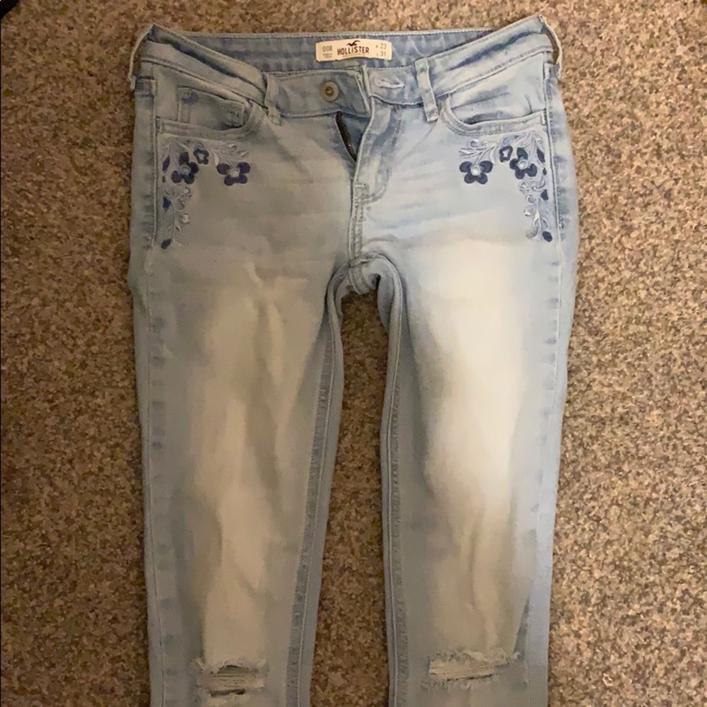 Hollister low rise embroidered jeans